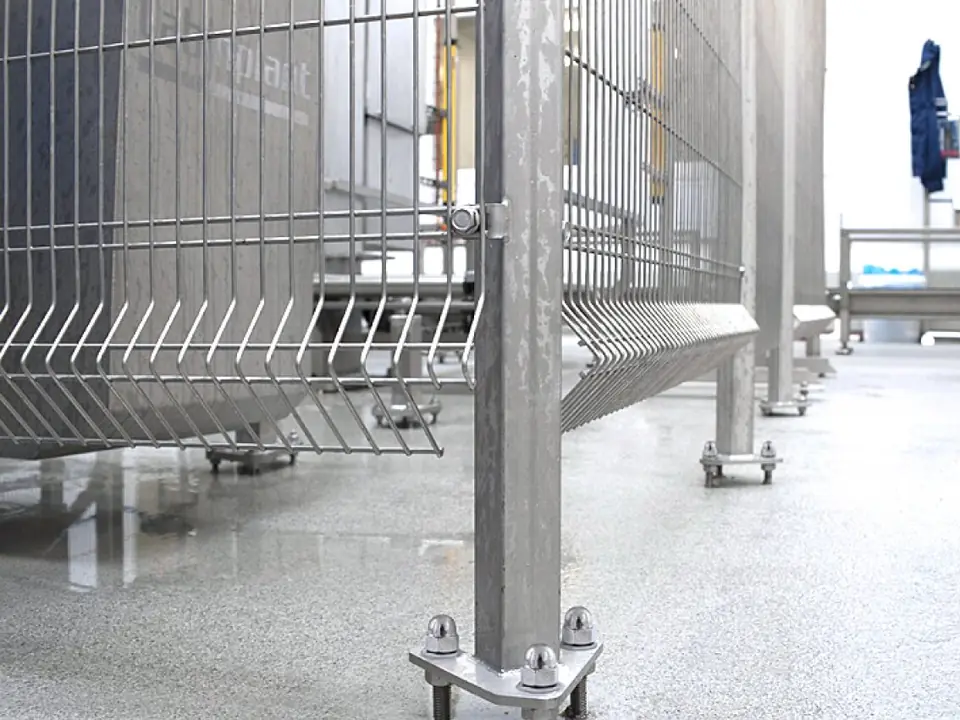Hygienic stainless guarding on a packing line
